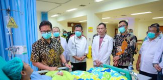 Menkes Budi G. Sadikin didampingi Gubernur Ansar Melaunching Operasi Bypass dan Neurointervensi di RSUD RAT