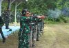 Tingkatkan Kesiapsiagaan Prajurit, Danlanud RSA Natuna Pimpin Latihan Menembak