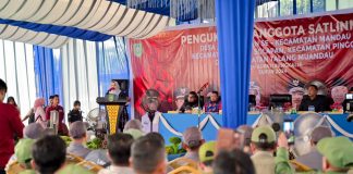 Bupati Bengkalis Kukuhkan Satlinmas Desa dan Kelurahan Empat Kecamatan di Duri