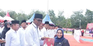 Tambah Dua Tahun Masa Jabatan, Kades dan BPD Bandar Laksamana, Bukit Batu serta Siak Kecil Dikukuhkan Bupati