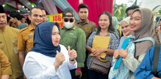 Peduli Terhadap Tenaga Kerja Lokal, Kasmarni Buka Jobfair Tahun 2024