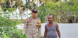 Briptu Yoan Afdinal Semai Pupuk dan Penyiraman Ubi Jalar