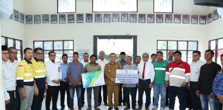 Pj Bupati Aceh Barat Launching Program Perlindungan Sosial Bagi Pekerja Rentan Melalui Kolaborasi Perusahaan Swasta dan ASN Bersedekah