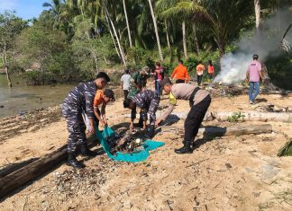 Karya Bakti Dalam Rangka HUT TNI di Batas Negeri