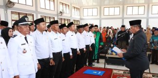 Tambah Masa Jabatan Jadi 8 Tahun, 7 Penghulu di Mempura dilantik Bupati Siak