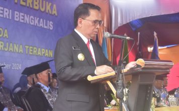 Hadiri Sidang Senat Terbuka Wisuda Ahli Madya -XXI dan Sarjana Terapan – VIII Politeknik Negeri Bengkalis, ini Pesan Pjs Bupati Bengkalis Akhmad Sudirman Tavipiyono