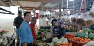 Tampung Keluhan Para Pedagang, Anggota Komisi III DPRD Natuna Sidak ke Pasar Modern