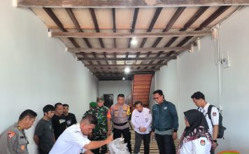 Surat Suara Gubernur dan Wakil Gubernur Pilkada Tahun 2024 Tiba di Tarempa, Polres Anambas Lakukan Pengawalan Ketat