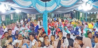 Bagai Air Bah, Emak-emak Sambut “Sang Gubernur Perubahan” di Tanjungsengkuang