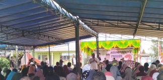 Guyuran Hujan Dihadapi Warga Bintan Pesisir, Demi Tetap Bersama Rudi-Rafiq