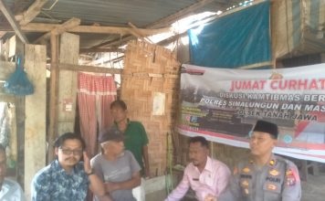 Di Jumat Curhat, Polsek Tanah Jawa Dengarkan Keluhan Warga