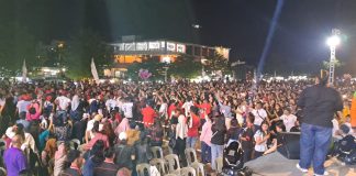 Lautan Massa dan Teriakan “Gubernur Kepri” Sambut HMR di Konser Rura Nauli, Malam Ini