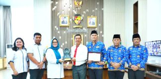 Bupati Simalungun Terima Penghargaan Paritrana Award Tahun 2024