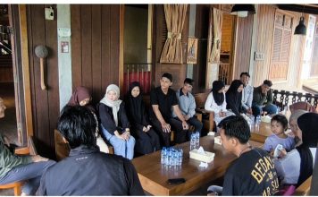 Cawabup Paslon 02 Rodhial Huda dan Mahasiswa Natuna Sepakat Rencanakan Forum Diskusi Sebagai Wadah Aspirasi