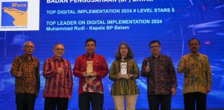 Sukses Kembangkan Ekosistem Digital, BP Batam Raih Dua Penghargaan Top Digital Awards 2024