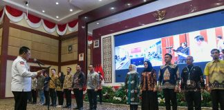 Gubernur Ansar Kukuhkan Pengurus FKIJK Kepri dan TPAKD Wilayah Batam, Bintan dan Natuna