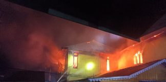 Tanggap Cepat BPBD Siantan Timur Atasi Kebakaran Rumah di Desa Nyamuk