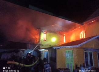 Tanggap Cepat BPBD Siantan Timur Atasi Kebakaran Rumah di Desa Nyamuk