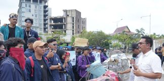 Temui Pengunjuk Rasa, BP Batam Tekankan PSN Rempang Untuk Kesejahteraan Masyarakat Rempang