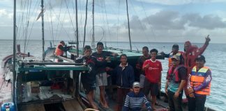 TNI, Polri, Basarnas dan Warga Bersinergi Cari Nelayan Hilang di Perairan Pulau Serasan