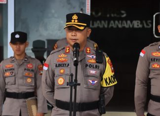 Satresnarkoba Polres Anambas Kembali Mengamankan Bungkusan Plastik Yang Diduga Narkotika Temuan Masyarakat Di Pantai