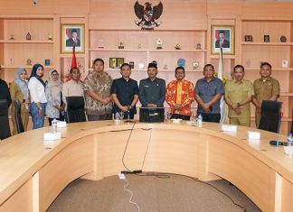 Sekdaprov Kepri dan Ketua Komisi II DPRD Bintan Bahas Pengelolaan Aset dan Optimalisasi Potensi Daerah