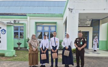 Kejaksaan Negeri Natuna Gelar “Jaksa Masuk Sekolah” di SMPN 1 Bunguran Timur Edukasi Bahaya Cyberbullying dan Hoax