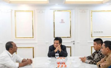 Pj Sekda Muh Rijal dan Ketua DPRD Buton Tengah Gelar Pertemuan dengan Wakil Ketua Komisi V DPR RI untuk Dorong Percepatan Pembangunan