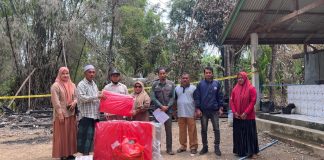 Pj Bupati Aceh Timur Amrullah M Ridha Salurkan Bantuan