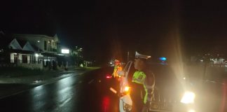 Sat Lantas Polres Simalungun Laksanakan Blue Light Patrol Demi Keamanan Berlalu Lintas