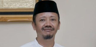 Bupati Terpilih Buton Tengah, Dr. Azhari: “Saya Akan Bekerja dengan Orang-Orang yang Bisa Bekerja Sama dengan Saya dan Pak Adam Basan”