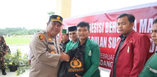 Menyambut Ramadhan, Polres Padang Lawas Gelar Baksos Polri Presisi Bersama Mahasiswa