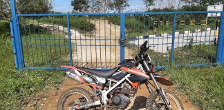 Jalan ke Reservoir Bukit Berangin Ditutup, Pendistribusian Air Bersih ke Kota Ranai Berpotensi Terganggu