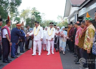 Iringan Marhaban Sambut Kedatangan Bupati dan Wakil Bupati Asahan