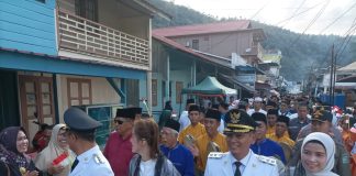 Bupati dan Wakil Bupati Anambas Tiba di Pulau Siantan, Disambut Meriah oleh Masyarakat