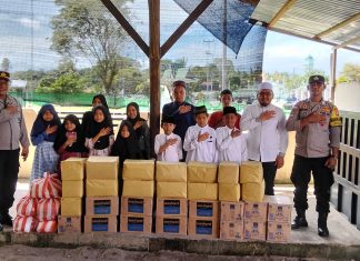 AKP Sri Budianto Bagikan Paket Sembako Dalam Rangka HUT ke-20 Polda Kepri Untuk Panti Asuhan Kasih Ibu