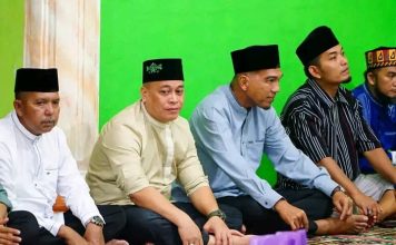 Safari Ramadhan di Rantau Panjang, Bupati Lingga Salurkan Bantuan dan Bahas Infrastruktur