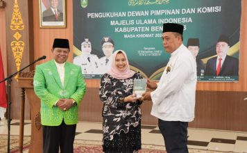 Hadiri Pelantikan Ketua MUI, Bupati Kasmarni Tekankan Sinergi Ulama dan Umara