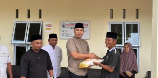 Kapolres Lingga dan Insan Pers Bersinergi Berbagi Kebahagiaan Ramadhan untuk Lansia & Anak Yatim