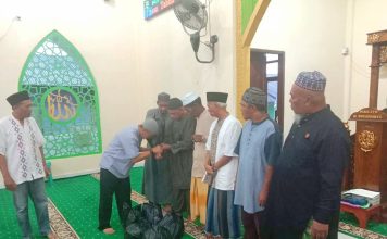 PNS Lanud Raden Sadjad Natuna Berbagi Kebahagiaan dengan Anak Yatim Piatu di Kota Tua Penagi
