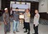 Kapolres Aceh Timur Serahkan 260 Bingkisan Lebaran Kepada Wartawan