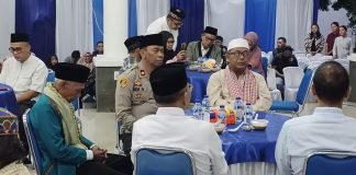 Wakapolres Simalungun Hadiri Buka Puasa Bersama dan Pawai Takbiran di Pendopo Rumah Dinas Bupati