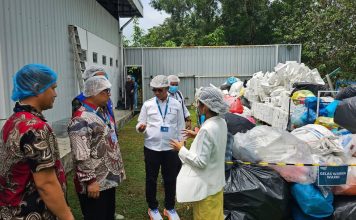 Tinjau Industri Daur Ulang Sampah Plastik di Batam, Wagub Nyanyang Kunjungi PT. Free The Sea