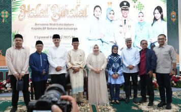 Rangkaian Perayaan Idul Fitri: Shalat Bersama dan Open House Kepala BP Batam/Walikota Batam