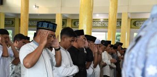 Kapolres Aceh Timur Sholat Id Bersama Masyarakat di Masjid Babuttaqwa