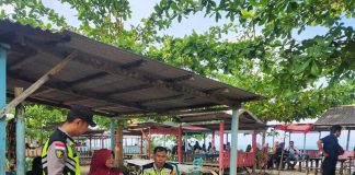 Polres Natuna Gelar Patroli dan Layanan Kesehatan di Pantai Tanjung Wujudkan Libur Idul Fitri yang Aman dan Nyaman