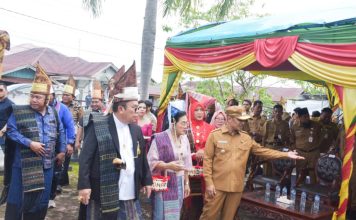 Bagus Santoso Sambut dan Dampingi Walikota Pematang Siantar Ziarah Makam Raja Sang Naualuh Damanik