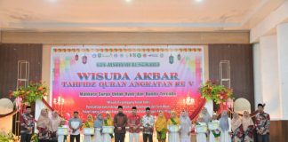 Hadiri Wisuda Akbar Tahfidz Qur’an Angkatan Ke- V SDS Aisyiyah Bengkalis, Bupati Kasmarni Sampaikan Program Beasiswa