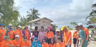 Puluhan Wisatawan Vietnam Kunjungi Pulau Kojong Pena’ah, Destinasi Pesisir yang Menawan