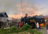 Rumah Warga Terbakar, Kompi 4 Batalyon C Sat Brimob Kepulauan Nias Polda Sumut, Gerak Cepat Turun Padamkan Api